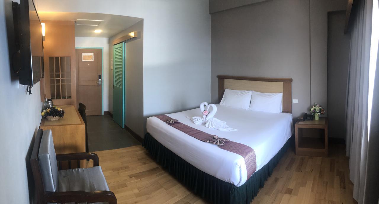 Deluxe King Room,655533012:JPEG